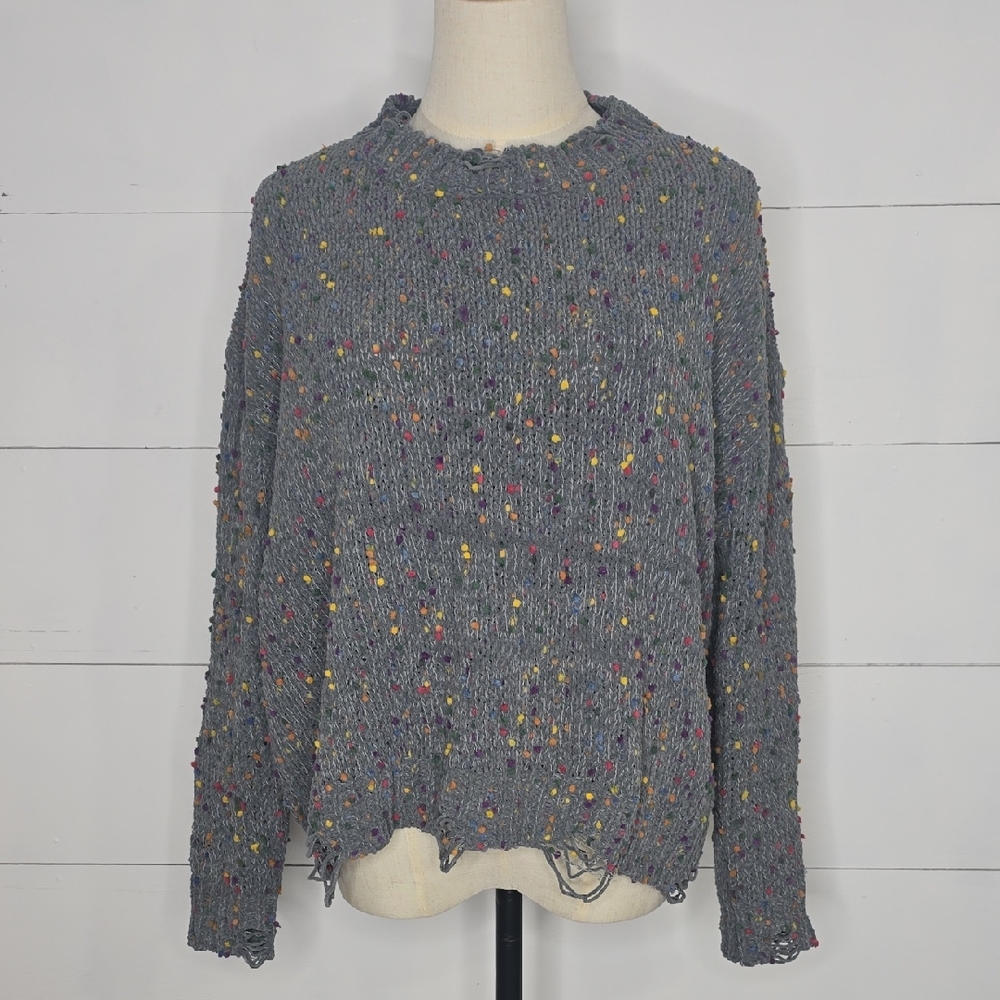 Entro Distressed Grey Sweater Sz Small